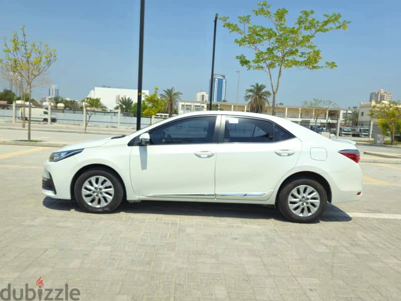 Toyota Corolla 2.0 XLI 2019 Excellent Condition 6