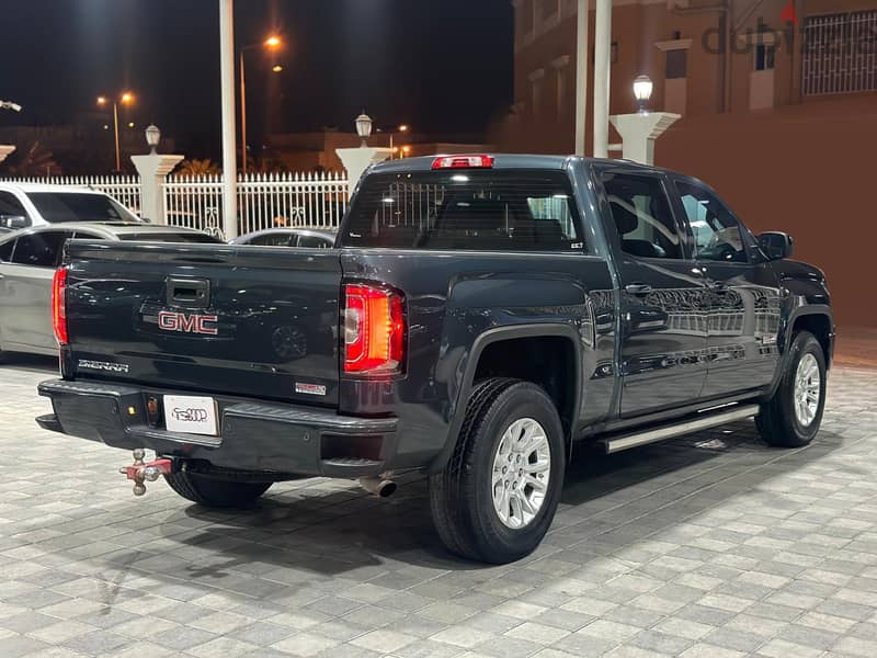 GMC Sierra 2018 8