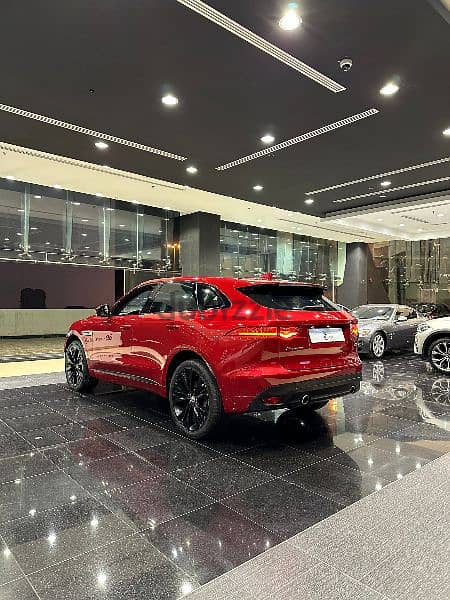 Jaguar F-PACE  Model  2017 6