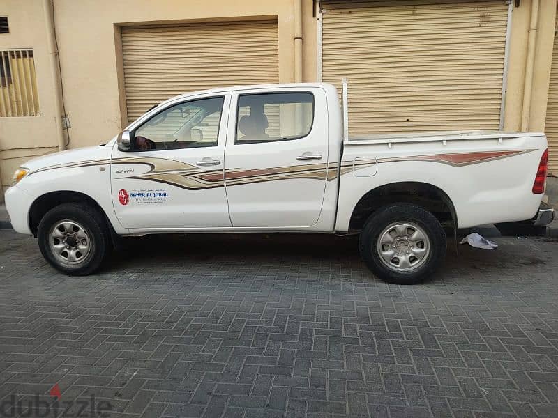 Toyota Hilux 4