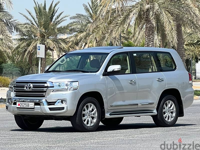 LAND CRUISER GXR V6 MODEL 2019 FOR SALE 2