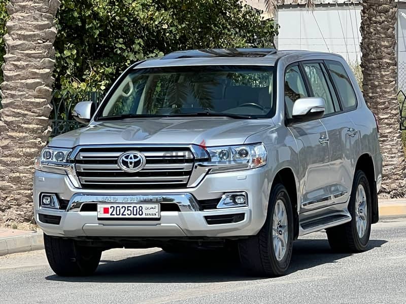 LAND CRUISER GXR V6 MODEL 2019 FOR SALE 6