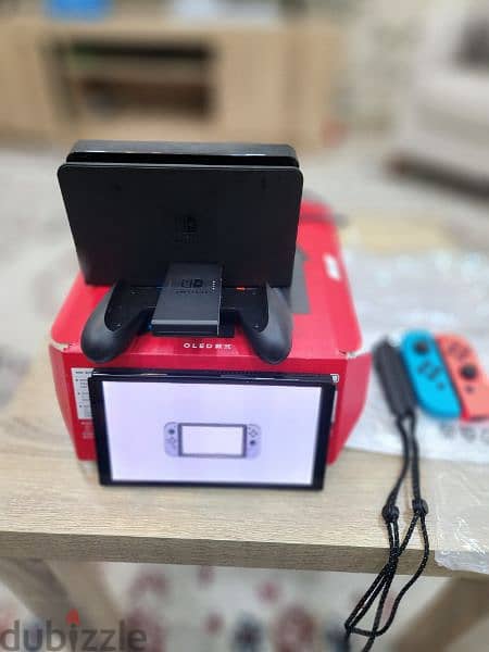 less than 1 month use nintendo OLED nintendo switch. 1