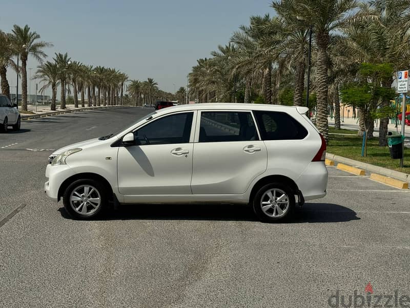 Toyota avanza 2015 white 2