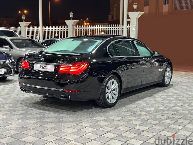 BMW 7-Series 2013 10