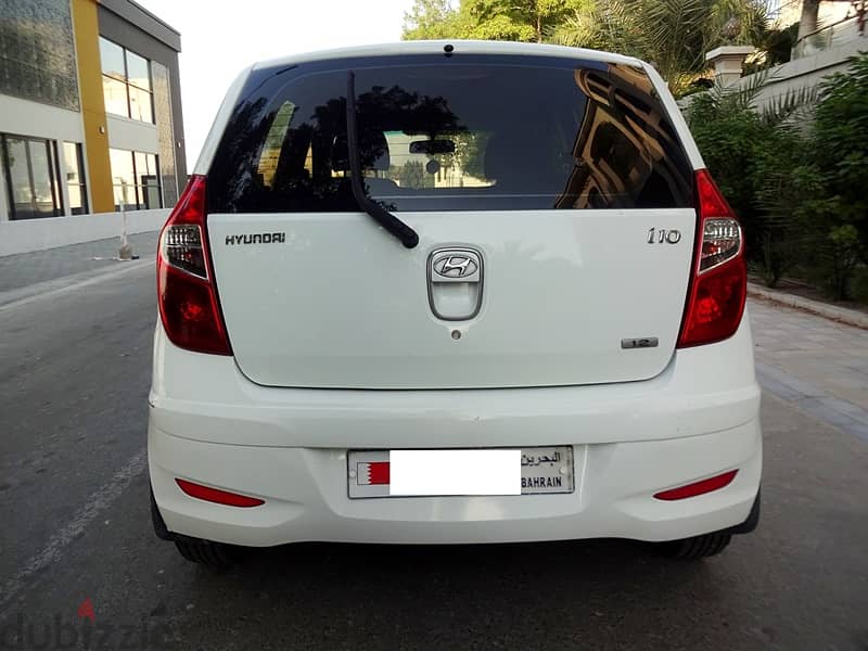 Hyundai I10 1.2 L 2013 White Well Mainatained Urgent Sale 3