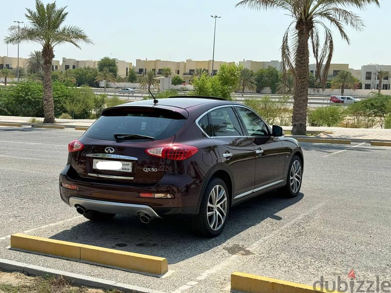 Infiniti QX50 2016 red 6