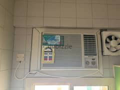 AC - 1 year used(hisense 5star) 1.5 ton