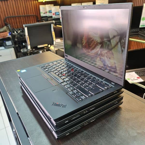 Lenovo ThinkPad X1 Carbon G6
Core i7-8th Gen 3