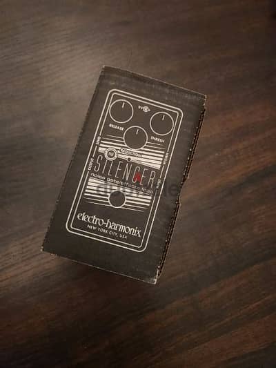 (discounted) Electro Harmonix Guitar Stomp Box (US MADE)