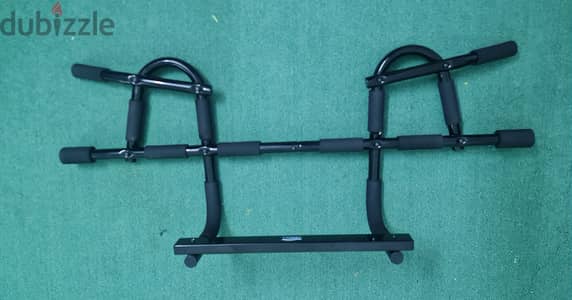 pull up bar for sale (never used)