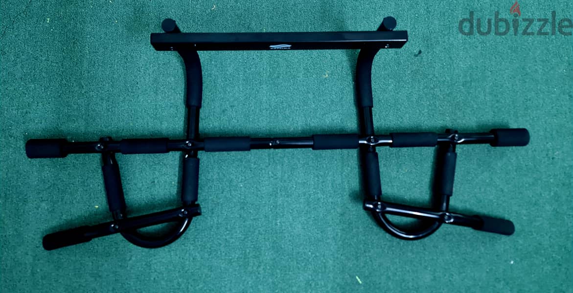 pull up bar for sale (never used) 1