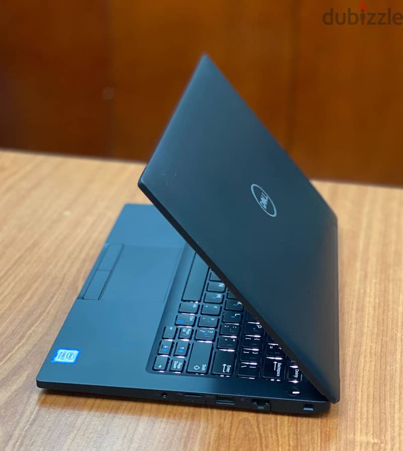 DELL i7 8th Generation Notebook 16GB RAM (FREE AIRPOD+BAG) 13.3"Screen 3