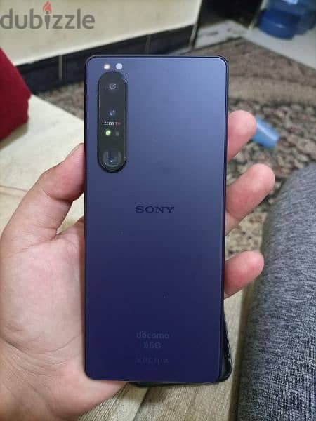 sony experia i  iii 2