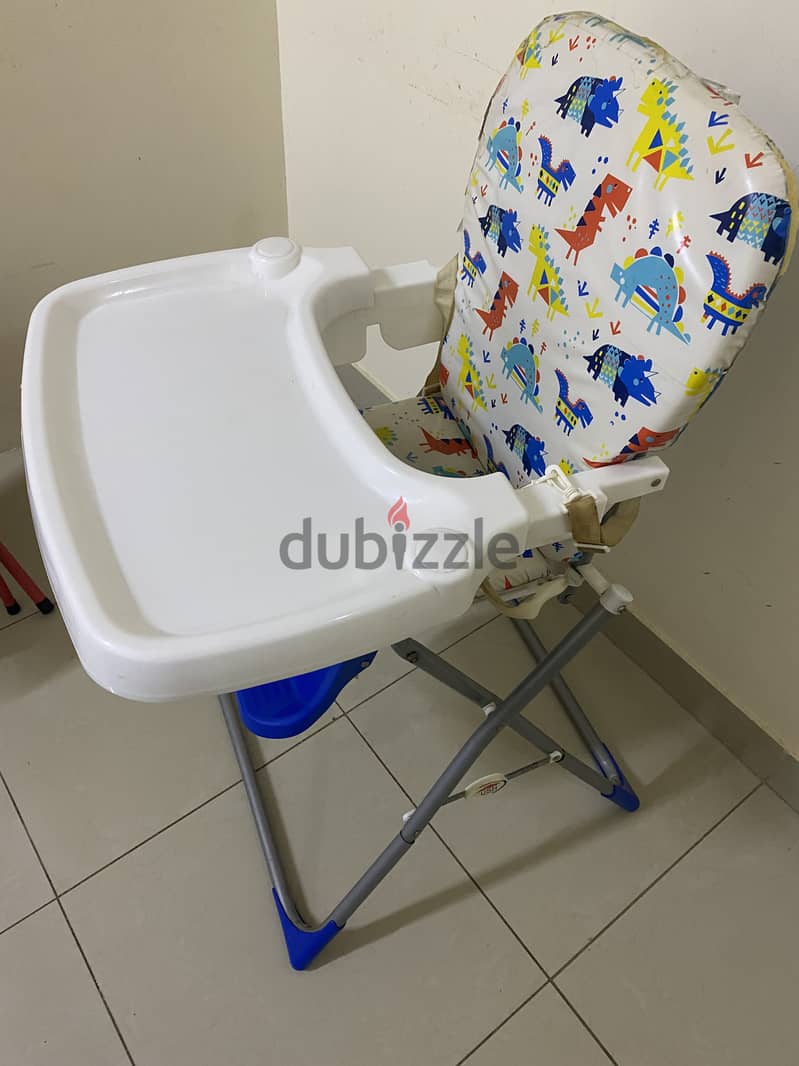 Kids High chair/Feeding chair for urgent sale 1