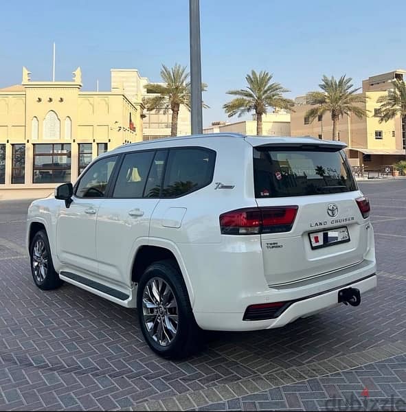 Toyota Land Cruiser GX-R Twin Turbo 2022 3