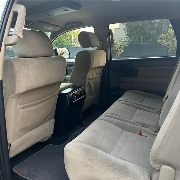 Toyota Sequoia SR 4x4 2013 9