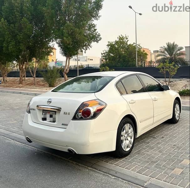 Nissan Altima 2012 3