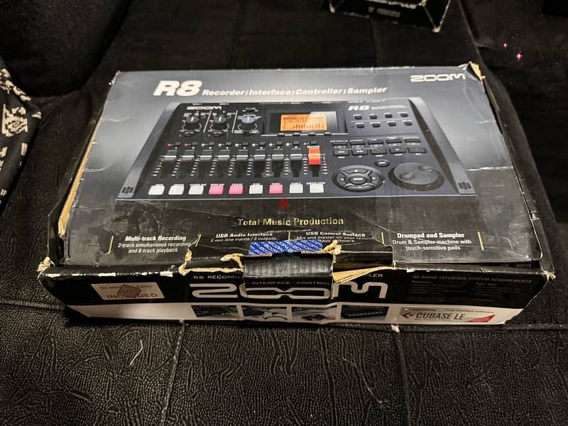 Zoom R8 Multitrack Recorder Interface 4