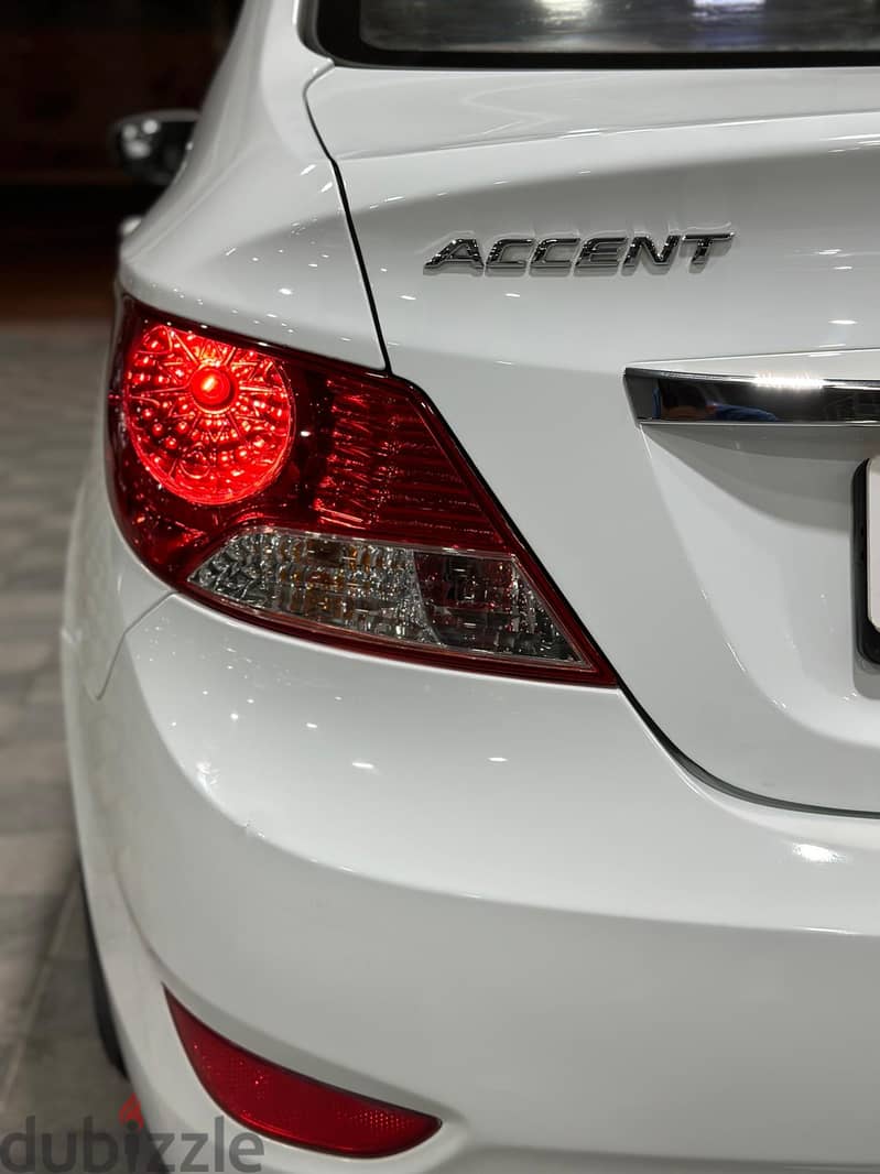 Hyundai Accent 2017 12