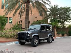 Land Rover Defender 2011