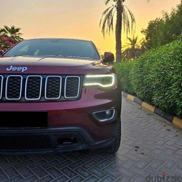 Jeep Grand Cherokee 2018, Agent Maintained, Excellent Condition 3