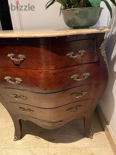 furniture in excellent condition 10