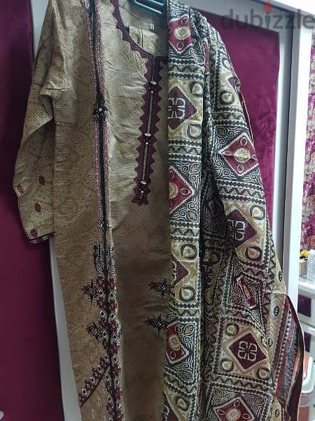 we are selling pakistani branded unstitch and stitched fancy 3pc dress 0