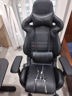 Gamer chair 0