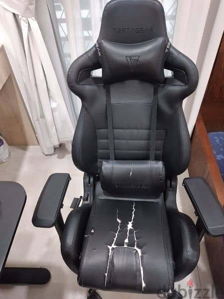 Gamer chair 1