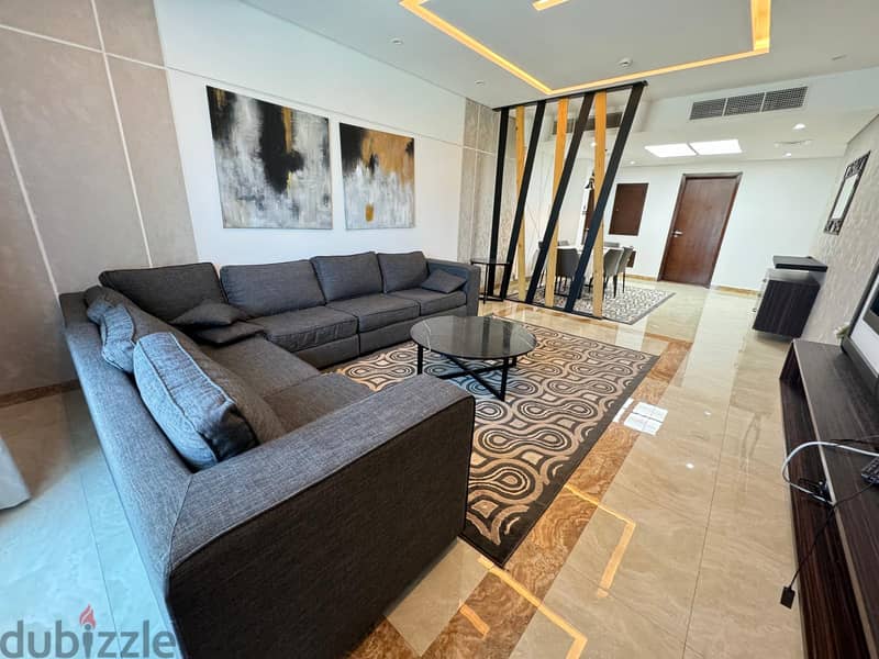 Balcony | Pool | Gym | Lobby | 2 Bed, 3 Bath 9