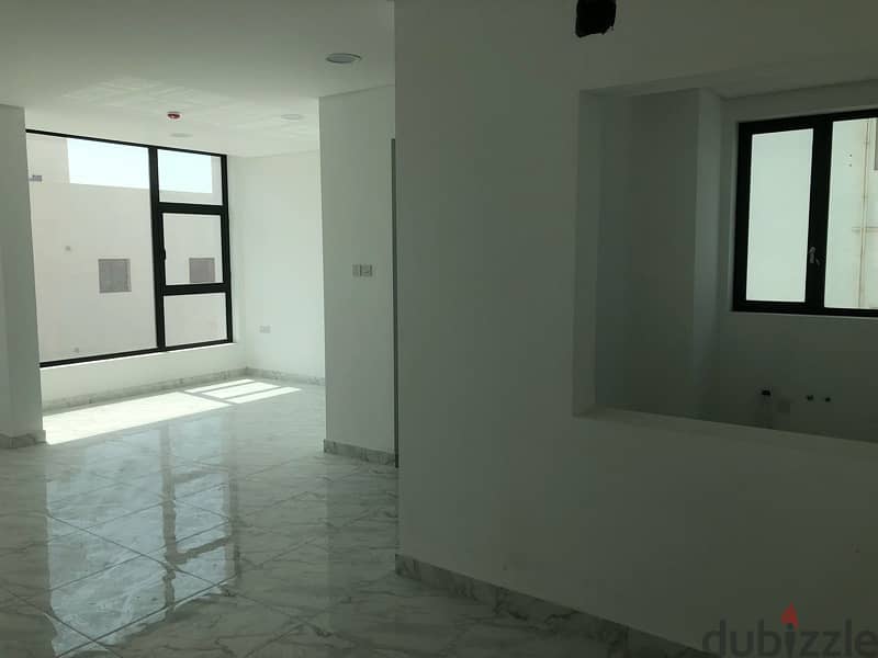 Office Space for rent in Janabiyah (on the main road) 2