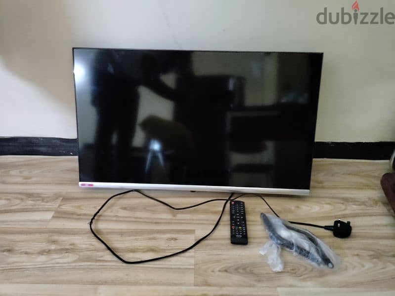 32inch HD LED TV 0