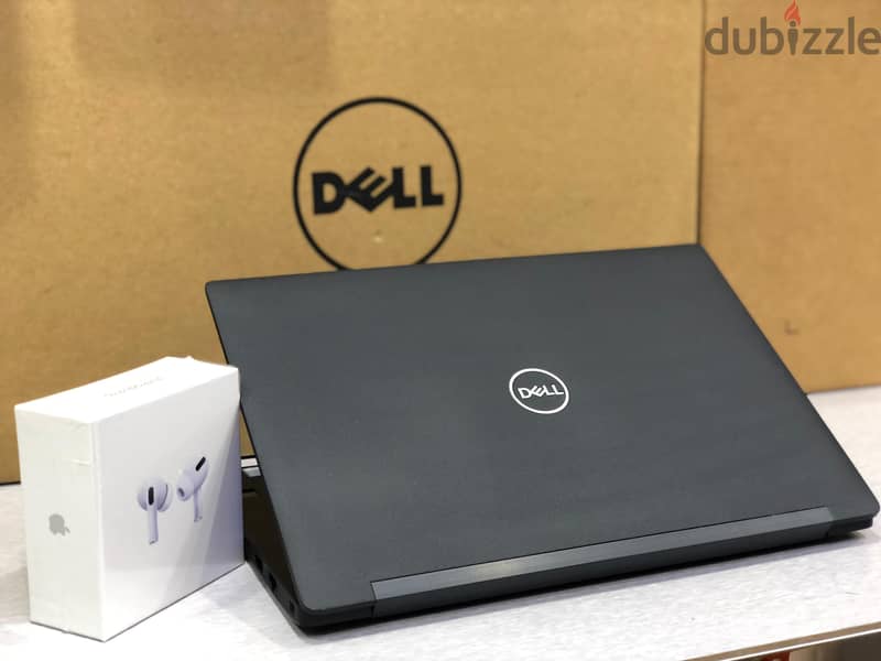 DELL Core i7 8th Gen Business Notebook 13.3" 16GB RAM + 256GB M. 2 SS 4