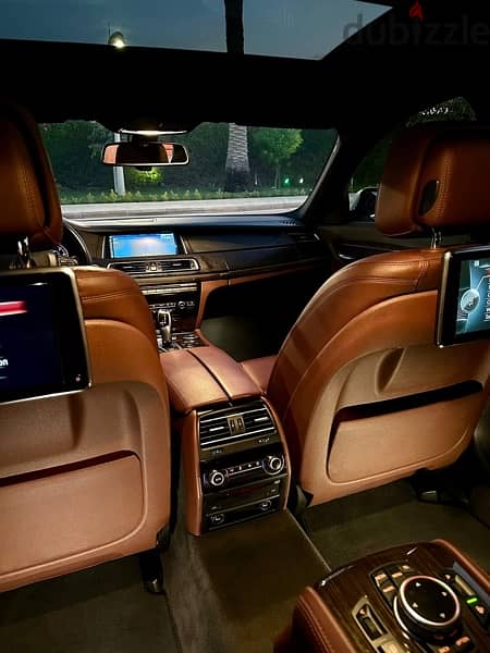 BMW 7-Series 2015 very clean car 6