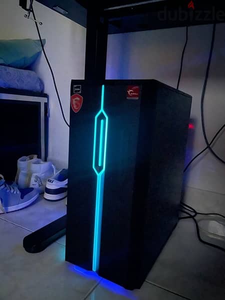 **Gaming PC: RTX 3070, Ryzen 7, 32GB RAM, 1TB SSD + 1TB HDD** 1