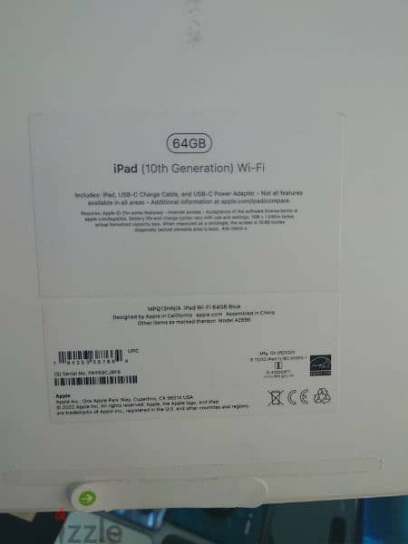 iPad 10 generation 64GB Wi-Fi only box open 1