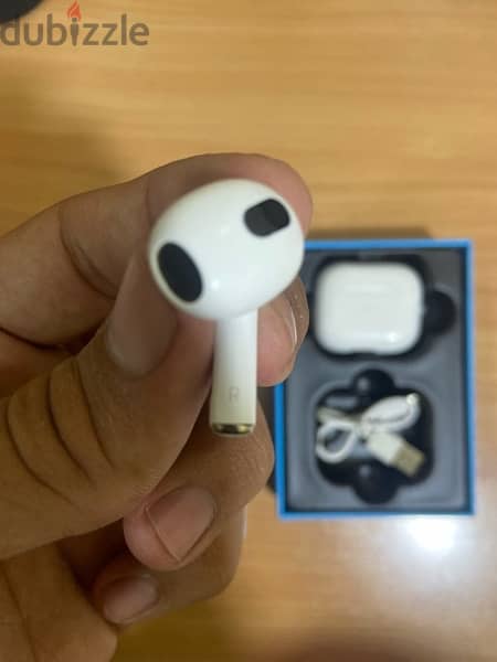 Air4 Bluetooth Earbuds 3