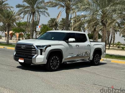 Toyota Tundra 2022 white