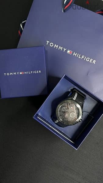 Tommy Hilfiger watch, original, new, unused, with all accessories. 1