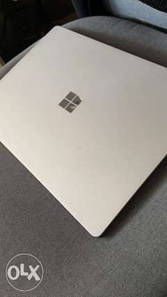 Microsoft Surface Laptop Core i5 8GB 256SSD 0