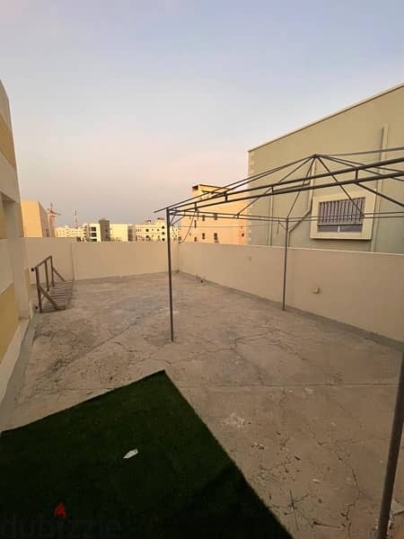 Flat With private outdoor space & EWA 2