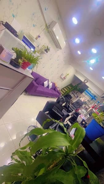 sel for ladies saloon 0