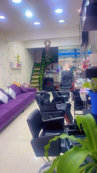 sel for ladies saloon 1