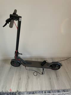 Electric scooter + charger