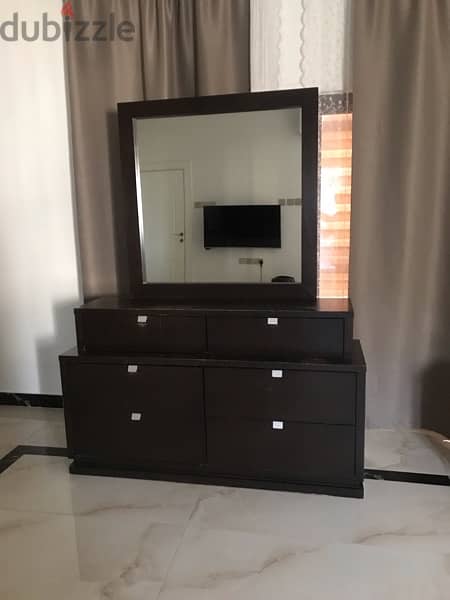 dressing table with mirror + long mirrror 3