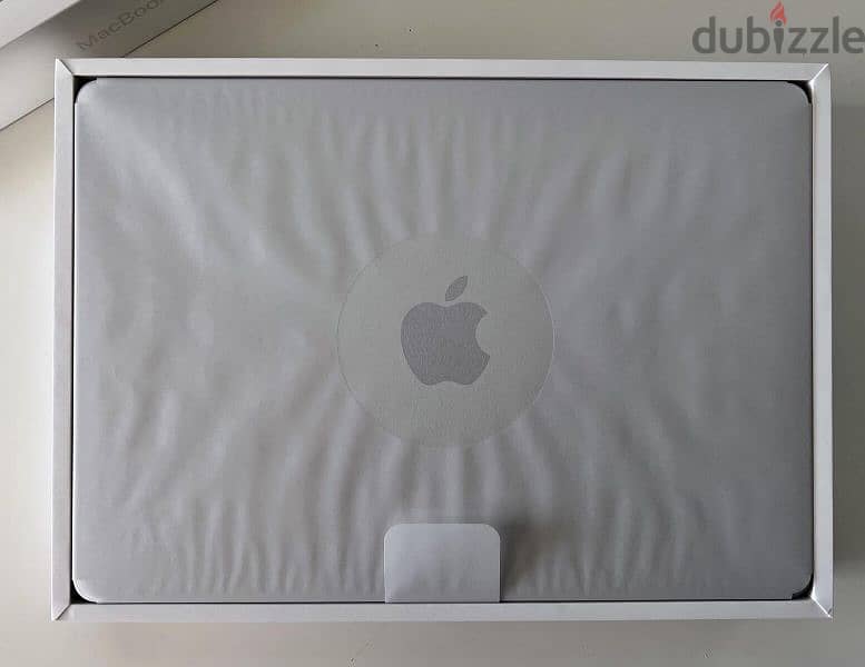 Brand Macbook air M2 256gb 0