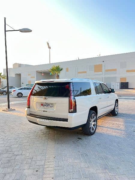 Cadillac Escalade 2015 Full Option Low Millage Very Clean Condition 4