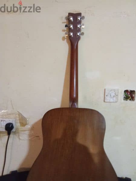 guitar Yamaha 5