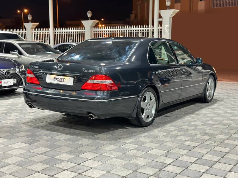 Lexus LS-Series 2005 8